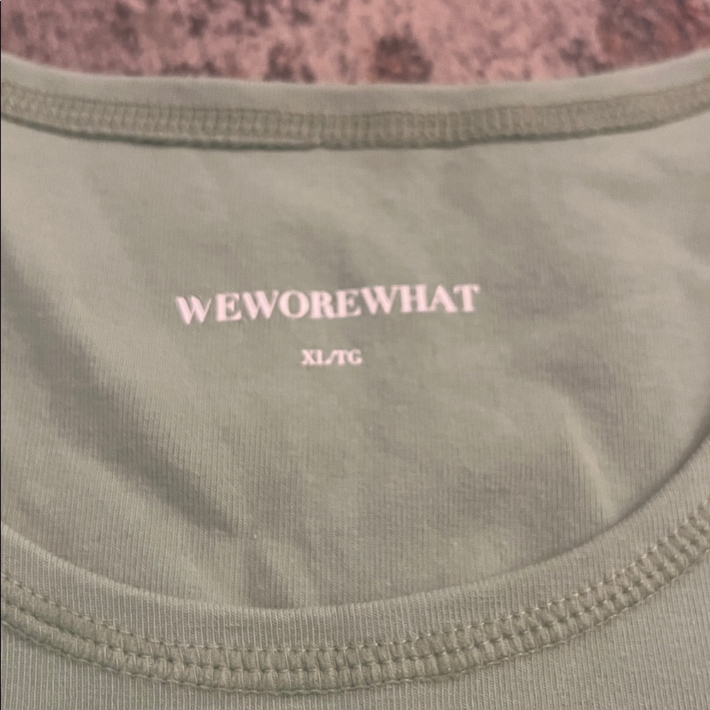 WeWoreThat Crop - Picture 2 of 2